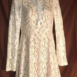 Forever 21 Ivory Lace Long Sleeve Mini Dress With Lace Up Bust. Sz Small.